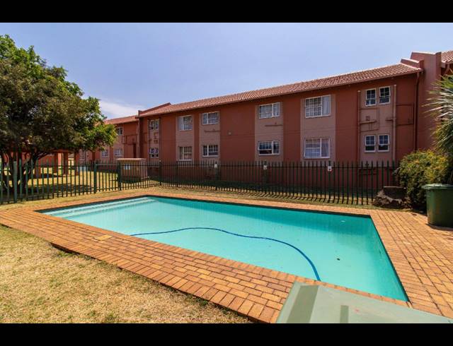 2 BEDROOM APARTMENT FOR SALE IN MEYERSDAL